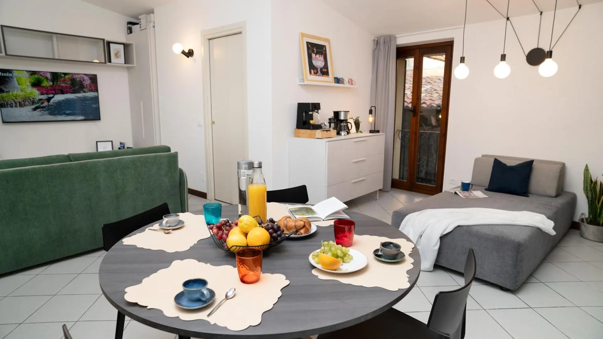 Interno3 Design Apt Garage & Mxp Sesto Calende Italy